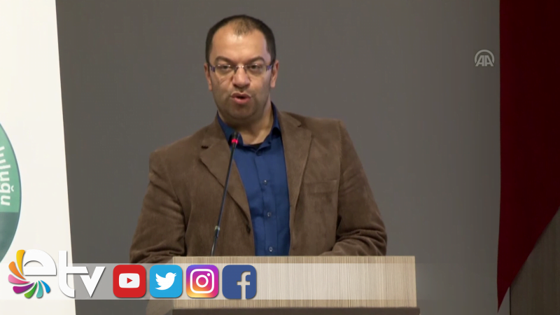 SOSYAL MEDYA İNSANLARI NARSİSTLEŞTİRİYOR