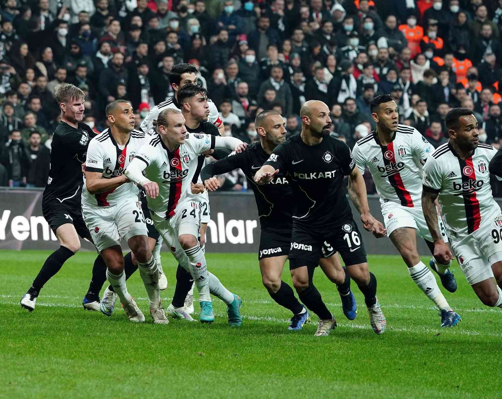 Spor Toto Süper Lig: Beşiktaş: 1 - Altay: 0 (Maç sonucu) Spor Toto Süper Lig’in 26. haftasında Beşiktaş, Altay’ı ağırladı. Müsabaka siyah-beyazlı ekibin 1-0’lık üstünlüğüyle sona erdi. Maçtan ...