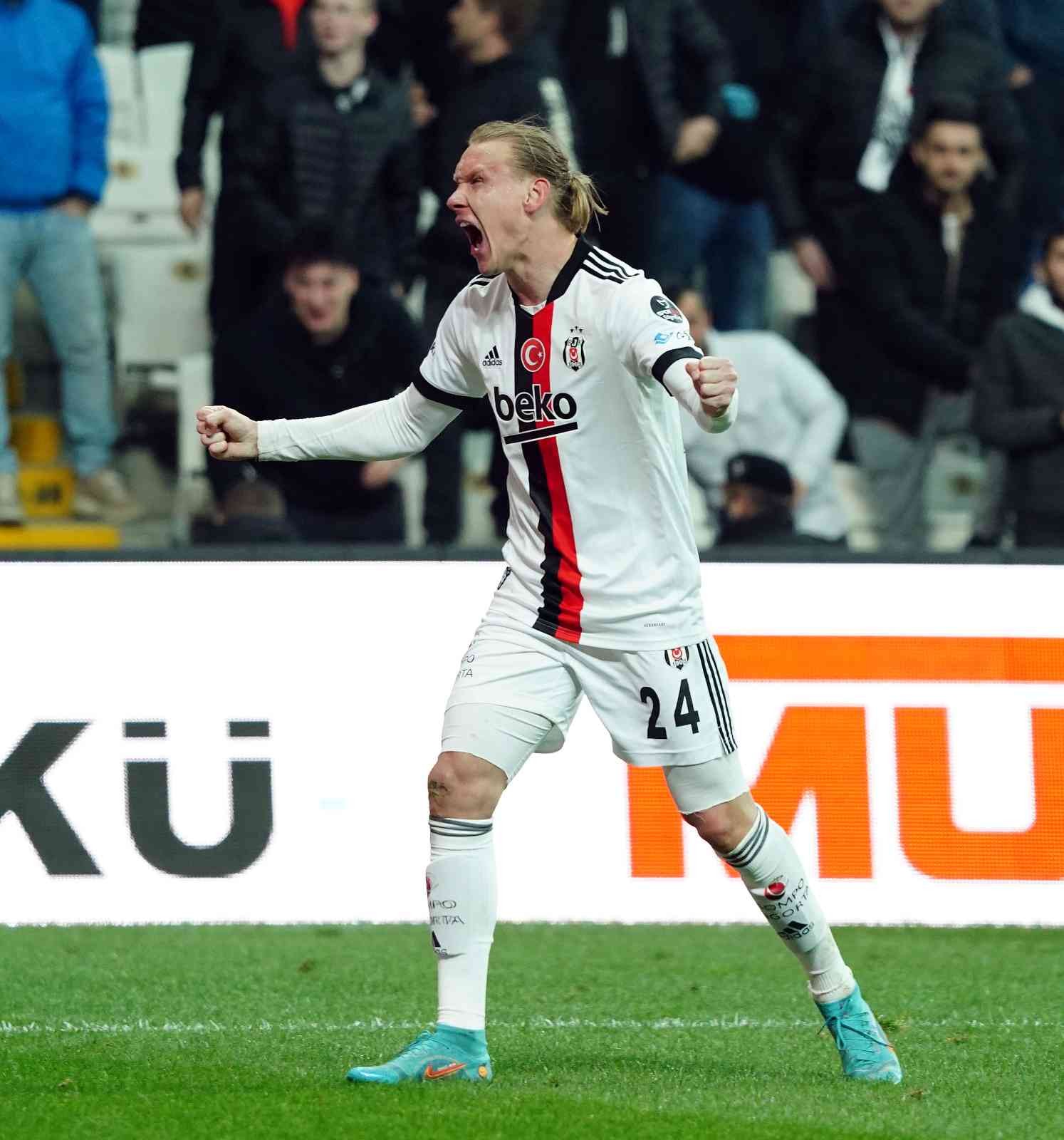 Spor Toto Süper Lig: Beşiktaş: 1 - Altay: 0 (Maç sonucu) Spor Toto Süper Lig’in 26. haftasında Beşiktaş, Altay’ı ağırladı. Müsabaka siyah-beyazlı ekibin 1-0’lık üstünlüğüyle sona erdi. Maçtan ...