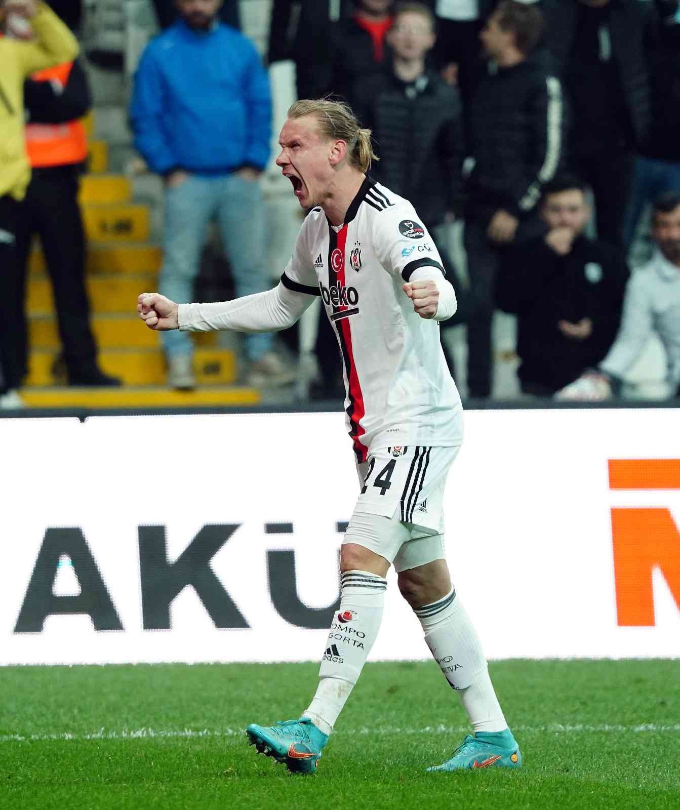 Spor Toto Süper Lig: Beşiktaş: 1 - Altay: 0 (Maç sonucu) Spor Toto Süper Lig’in 26. haftasında Beşiktaş, Altay’ı ağırladı. Müsabaka siyah-beyazlı ekibin 1-0’lık üstünlüğüyle sona erdi. Maçtan ...
