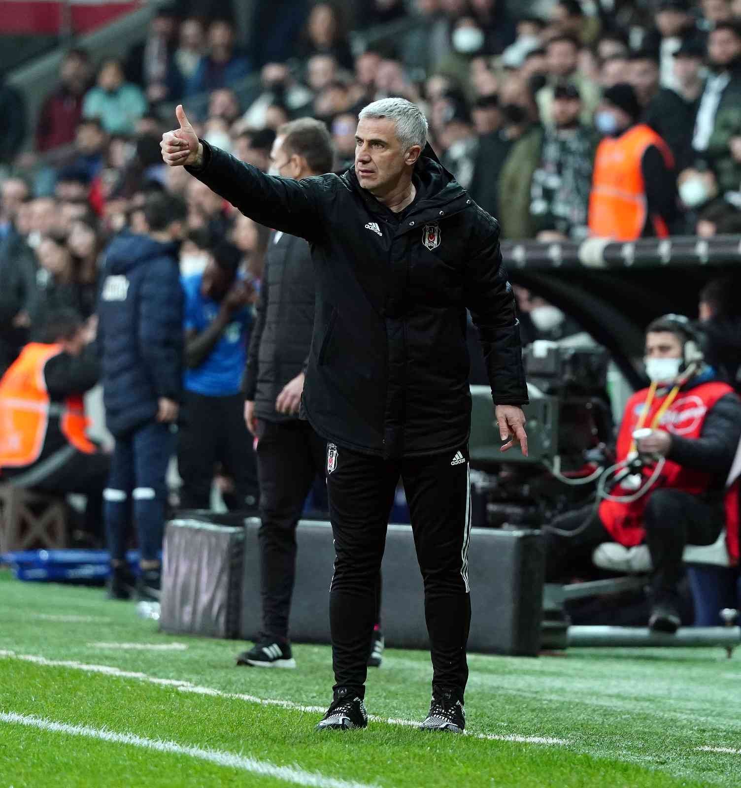 Spor Toto Süper Lig: Beşiktaş: 1 - Altay: 0 (Maç sonucu) Spor Toto Süper Lig’in 26. haftasında Beşiktaş, Altay’ı ağırladı. Müsabaka siyah-beyazlı ekibin 1-0’lık üstünlüğüyle sona erdi. Maçtan ...