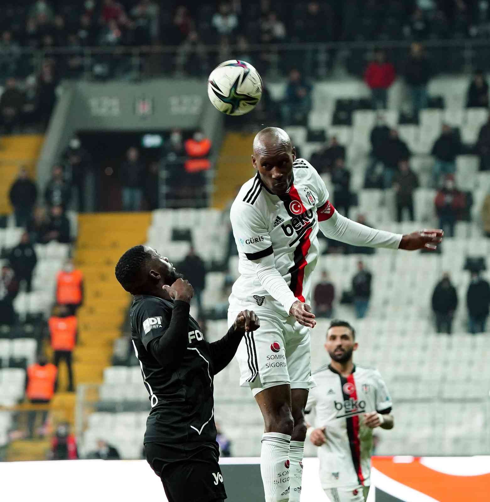 Spor Toto Süper Lig: Beşiktaş: 1 - Altay: 0 (Maç sonucu) Spor Toto Süper Lig’in 26. haftasında Beşiktaş, Altay’ı ağırladı. Müsabaka siyah-beyazlı ekibin 1-0’lık üstünlüğüyle sona erdi. Maçtan ...