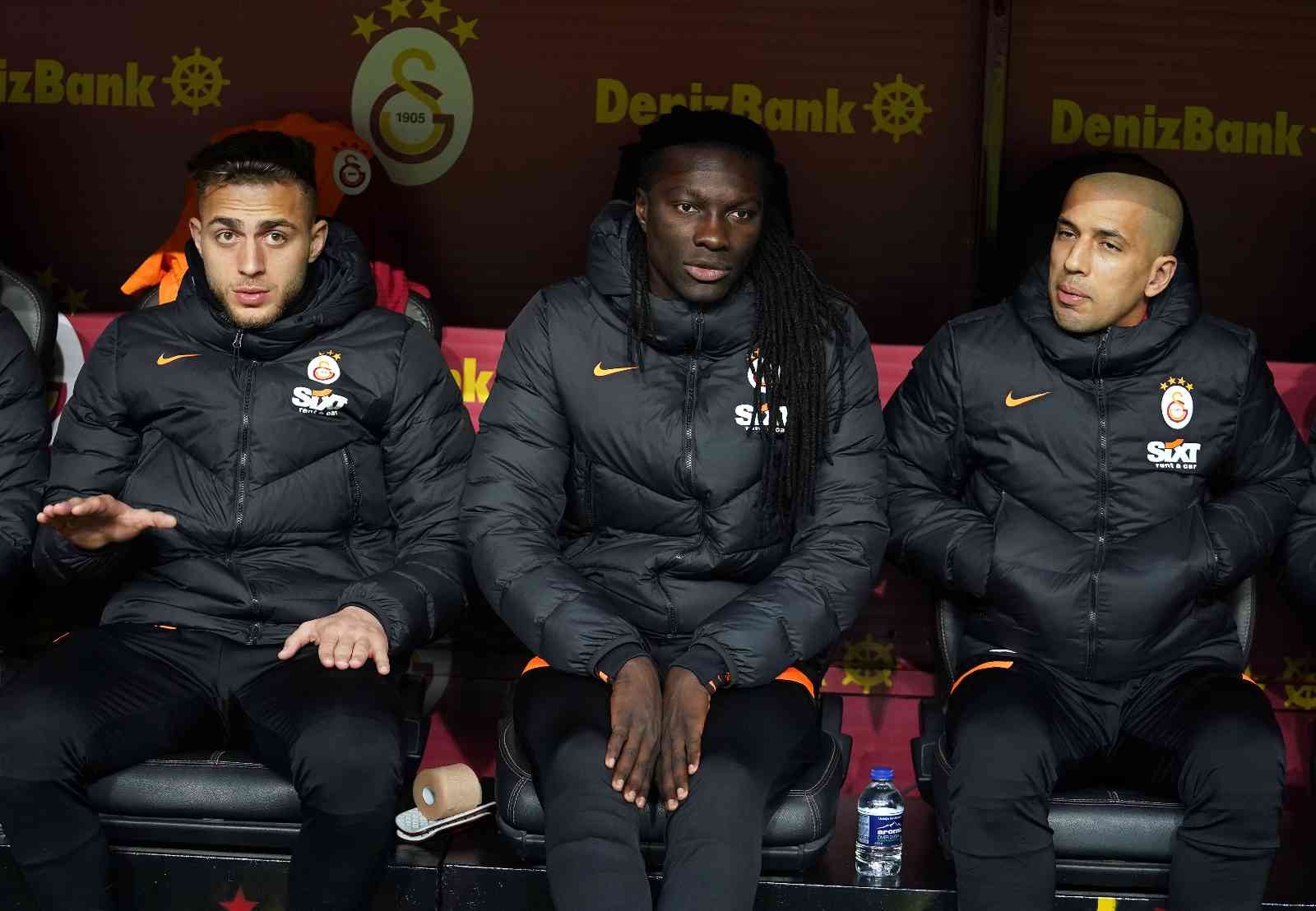 Spor Toto Süper Lig: Galatasaray: 0 - Çaykur Rizespor: 1 (Maç devam ediyor) Spor Toto Süper Lig’in 27. haftasında Galatasaray, Çaykur Rizespor’u konuk ediyor. Mücadelenin 15 dakikası Karadeniz ekibinin 1-0 üstünlüğü ile ...