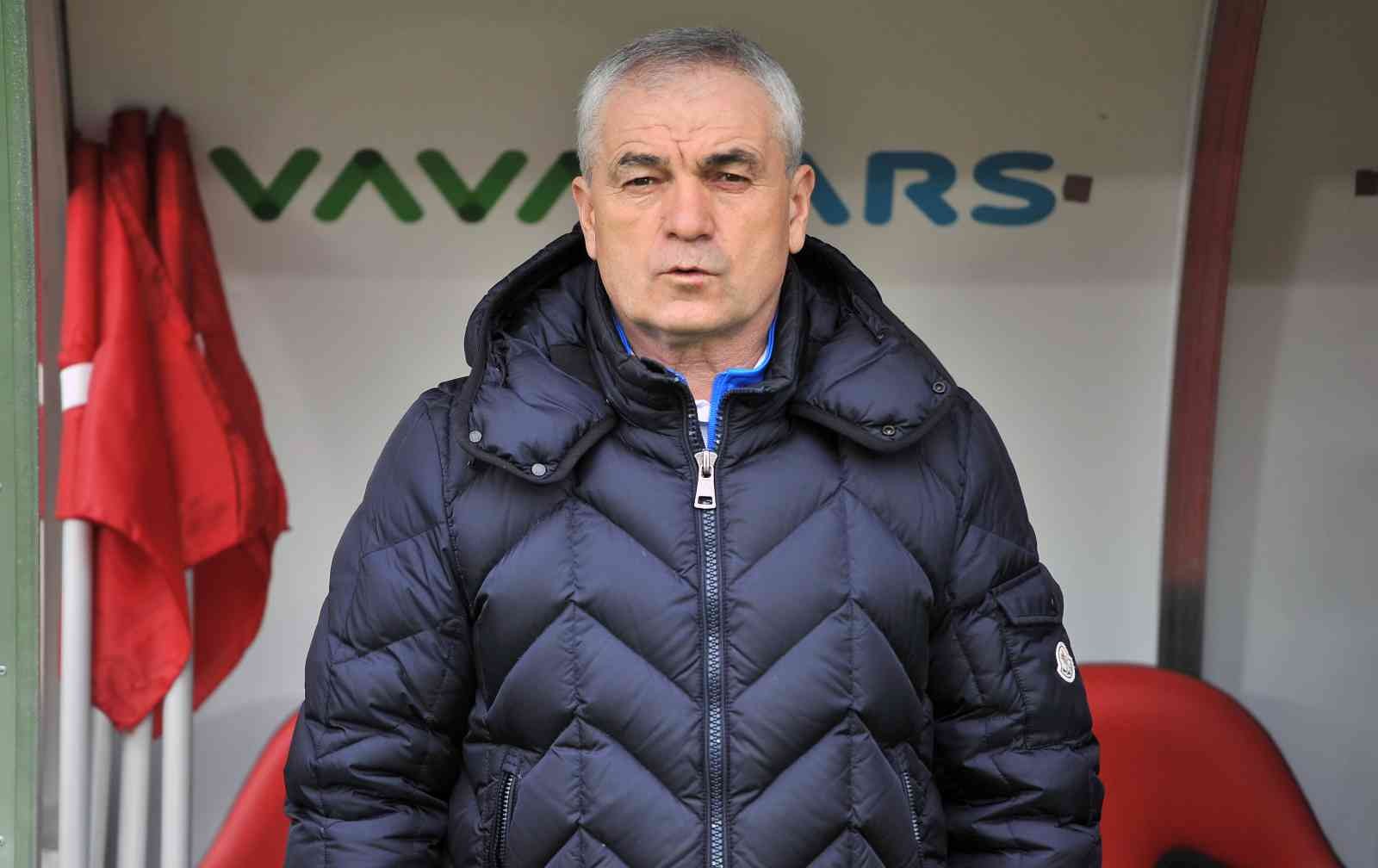 Spor Toto Süper Lig: Karagümrük: 0 - Sivasspor: 0 (Maç devam ediyor) Spor Toto Süper Lig’in 26. haftasında Karagümrük, Sivasspor’u konuk ediyor. Mücadelenin 25 dakikası golsüz eşitlikle geçildi. Kaynak: İHA
