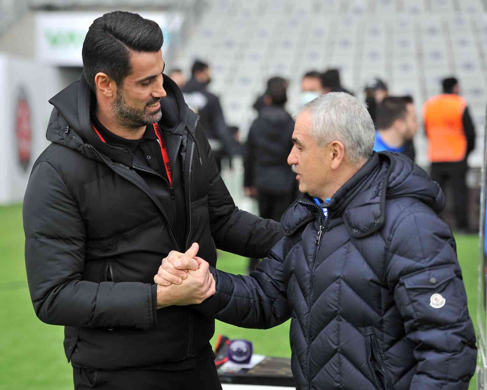 Spor Toto Süper Lig: Karagümrük: 0 - Sivasspor: 0 (Maç devam ediyor) Spor Toto Süper Lig’in 26. haftasında Karagümrük, Sivasspor’u konuk ediyor. Mücadelenin 25 dakikası golsüz eşitlikle geçildi. Kaynak: İHA