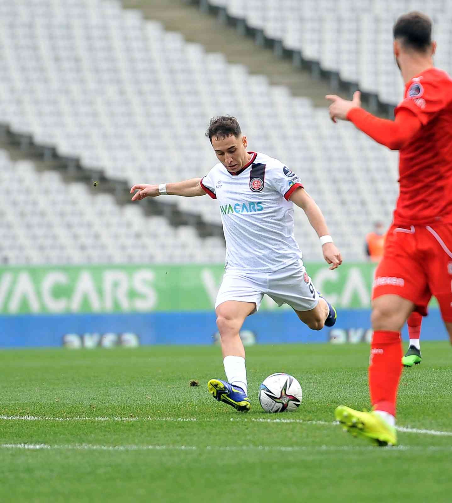 Spor Toto Süper Lig: Karagümrük: 0 - Sivasspor: 0 (Maç devam ediyor) Spor Toto Süper Lig’in 26. haftasında Karagümrük, Sivasspor’u konuk ediyor. Mücadelenin 25 dakikası golsüz eşitlikle geçildi. Kaynak: İHA