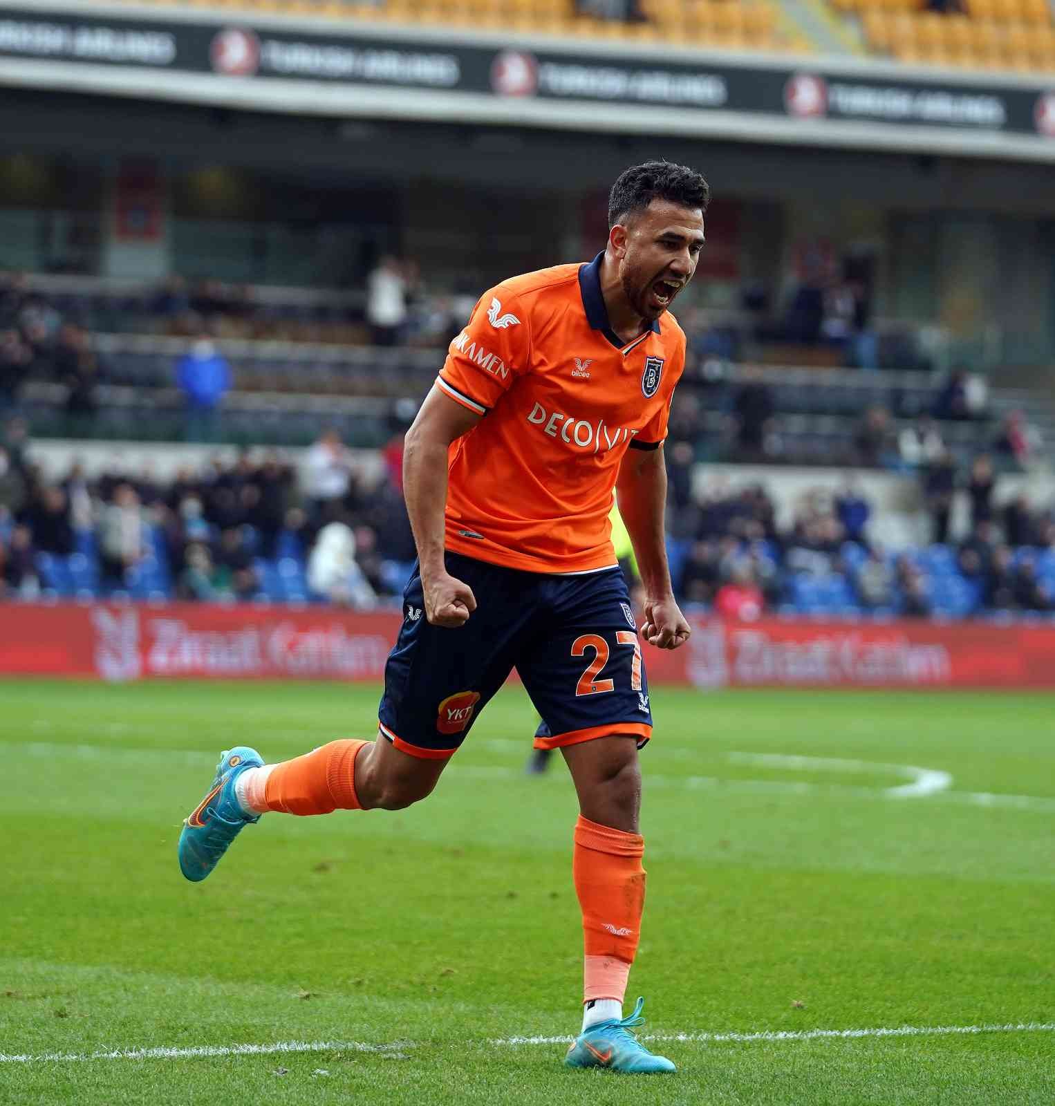 Spor Toto Süper Lig: Medipol Başakşehir: 1 - Fatih Karagümrük: 2 (İlk yarı) Spor Toto Süper Lig’in 27. haftasında Medipol Başakşehir, Fatih Karagümrük’ü ağırlıyor. Müsabakanın ilk yarısı konuk ekibin 2-1’lik üstünlüğüyle ...