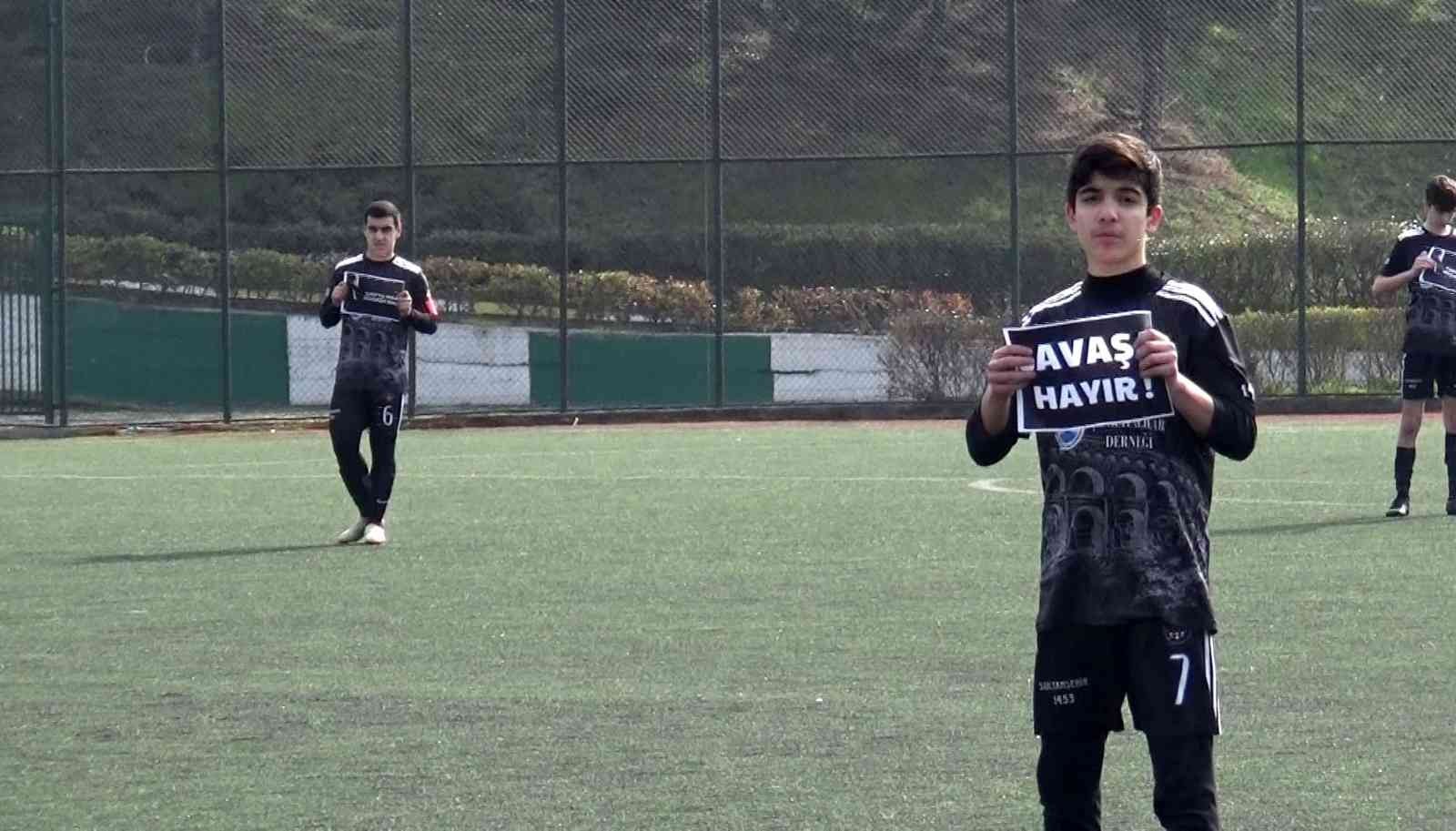 Sultangazi Belediyesi’nden yeşeren hayatlar projesi Sultangazi Belediyesi ve Sultanşehir Futbol Kulübü’nün ortaklaşa yürüttüğü proje kapsamında evlerden toplanan atıkları yetkililere teslim eden ...
