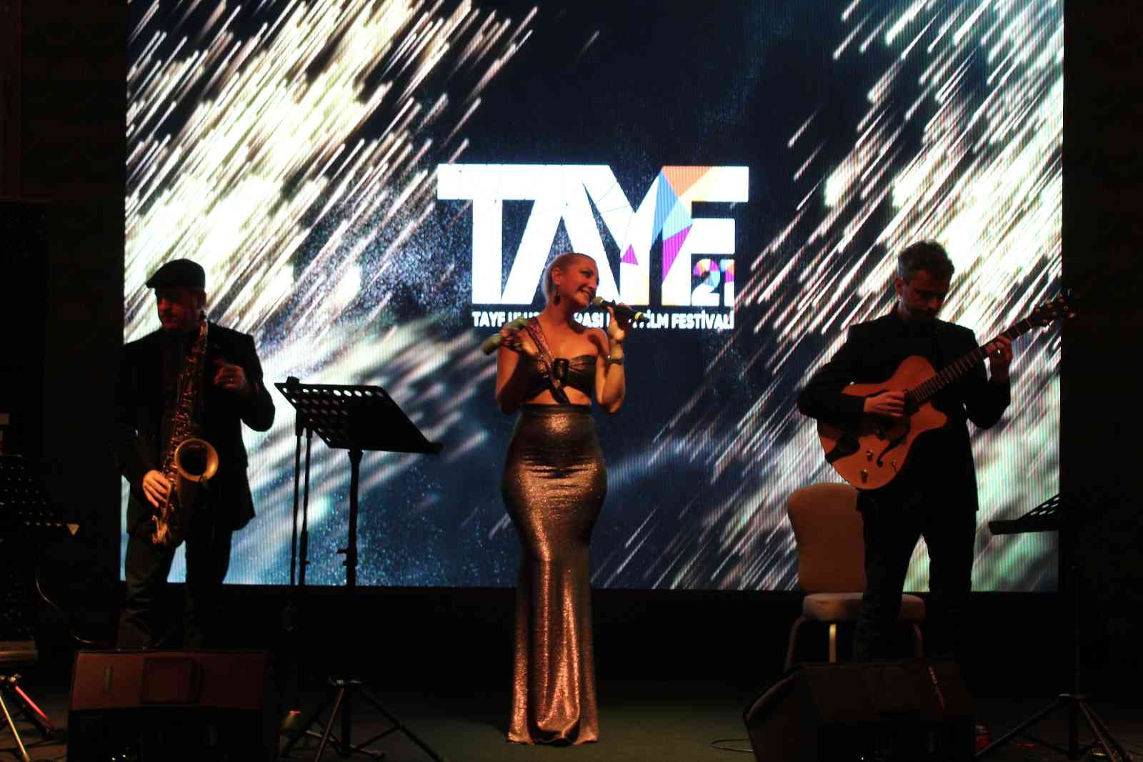 Genç yeteneklerin kendilerini ispat etmelerine ve kendi hikayelerini ortaya koymalarına imkan tanıyan TAYF Uluslararası Kısa Film Festivali ...