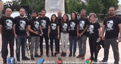 TEK TİP TİŞÖRT GİYDİLER