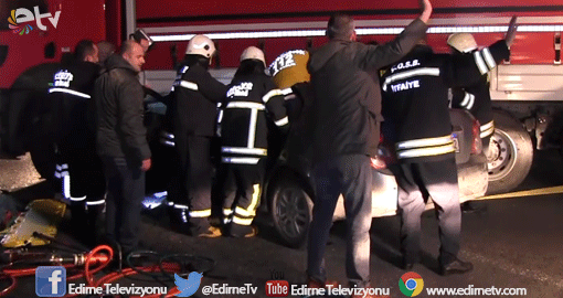 TEKİRDAĞ'DA OTOMOBİL İLE KAMYON ÇARPIŞTI