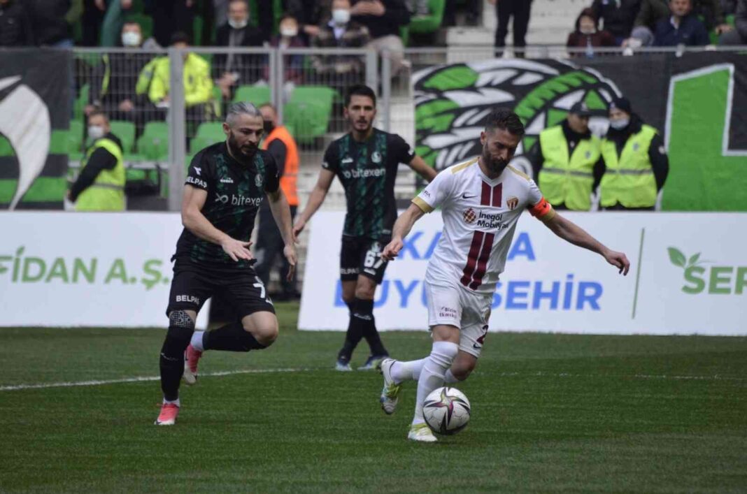tff-2-lig-sakaryaspor-2-inegolspor-2-zJIztRyl.jpg
