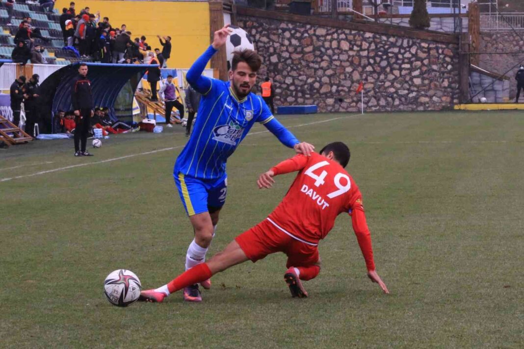 tff-3-lig-belediye-derincespor-5-kardemir-karabukspor1-hRexCEJJ.jpg