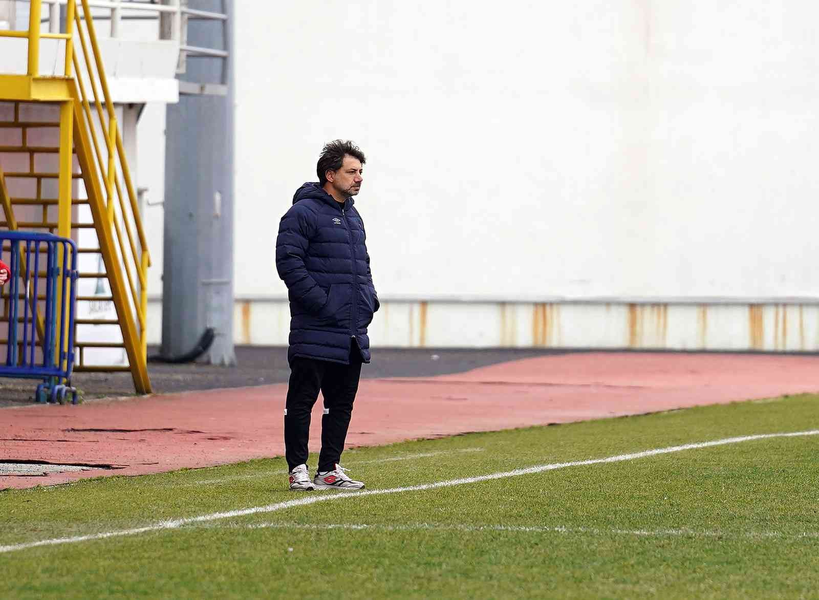 TFF 3. Lig: Sancaktepe FK: 1 - Nevşehir Belediyespor: 2 TFF 3. Lig 1. Grup 24. hafta mücadelesinde Sancaktepe Futbol Kulübü, sahasında karşılaştığı Nevşehir Belediyespor’a 2-1 yenildi. Stat: 15 Temmuz ...