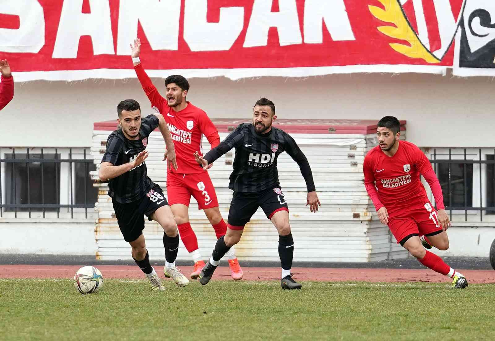 TFF 3. Lig: Sancaktepe FK: 1 - Nevşehir Belediyespor: 2 TFF 3. Lig 1. Grup 24. hafta mücadelesinde Sancaktepe Futbol Kulübü, sahasında karşılaştığı Nevşehir Belediyespor’a 2-1 yenildi. Stat: 15 Temmuz ...