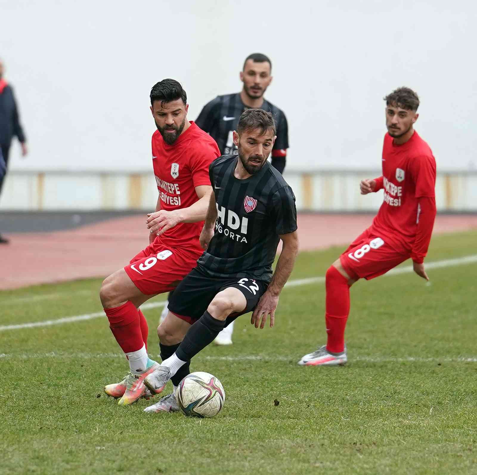 TFF 3. Lig: Sancaktepe FK: 1 - Nevşehir Belediyespor: 2 TFF 3. Lig 1. Grup 24. hafta mücadelesinde Sancaktepe Futbol Kulübü, sahasında karşılaştığı Nevşehir Belediyespor’a 2-1 yenildi. Stat: 15 Temmuz ...