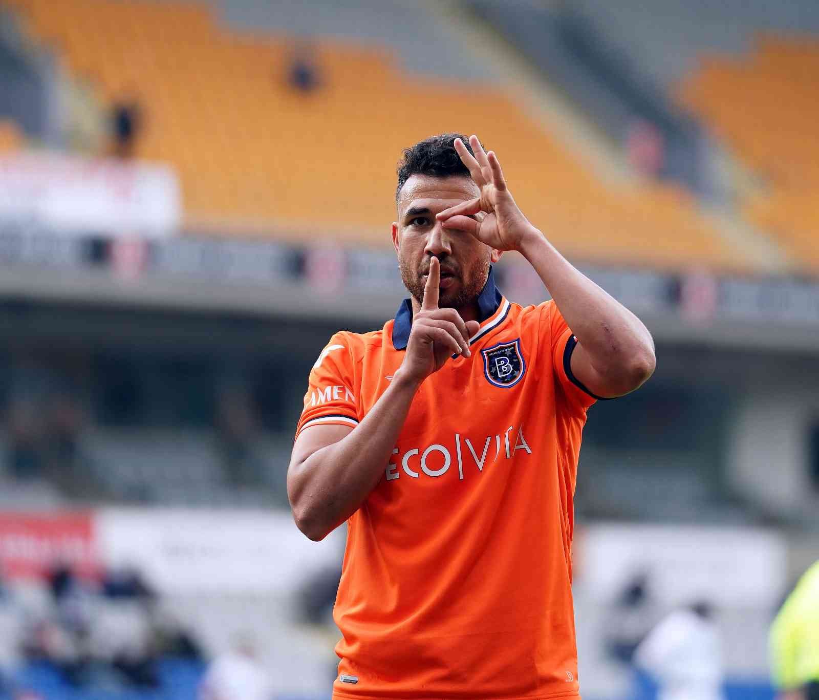 Trezeguet’ten 3 maçta 3 gol Medipol Başakşehir’in Mısırlı futbolcusu Trezeguet, turuncu-lacivertli forma altında 3. golünü Fatih Karagümrük ağlarına attı. Spor Toto Süper ...