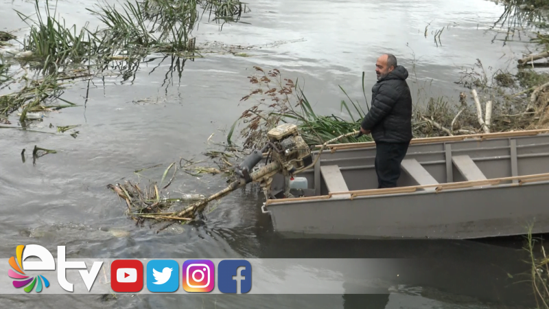 TUNCA NEHRİ’Nİ KENDİ İMKANLARIYLA TEMİZLİYOR
