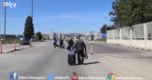TÜRK SEÇMEN SINIRI YAYA GEÇİYOR