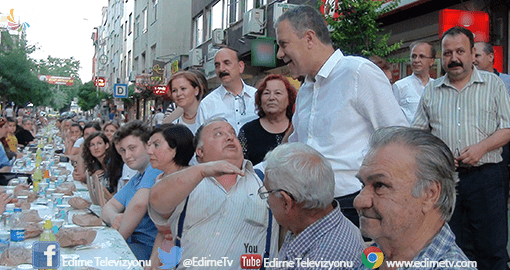 UZUNKÖPRÜ’DE GELENEKSEL İFTAR