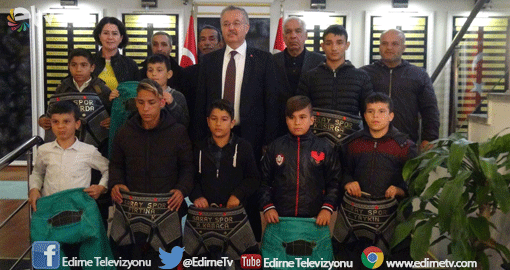 VALİDEN SORCULARA ARMAĞANLAR