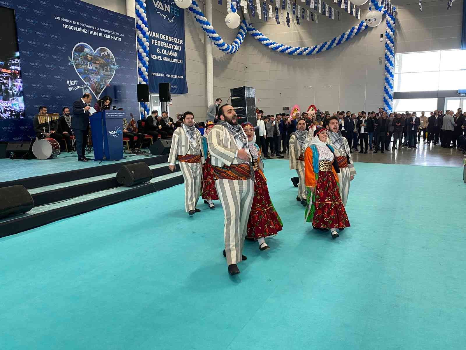 Yenikapı’da yapılan Van Dernekler Federasyonu 6. Olağan Genel Kurulu, yeni başkanını seçti. Mehmet Fatih Yağız’ın yeni başkanı olduğu Van ...