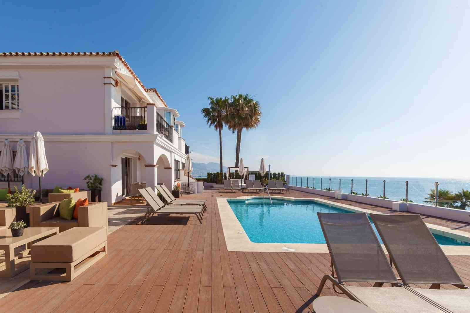 Wyndham’ın Avrupa, Ortadoğu, Avrasya ve Afrika’daki büyümesi ivme kazandı Dünyanın franchise veren en büyük otel şirketlerinden biri olan Wyndham, Türkiye de dahil olmak üzere bölgedeki büyüme çizgisini yeni açılışlar ...