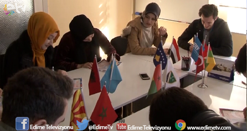 YABANCI ÖĞRENCİLERİN MEKTUPLARI MEHMETÇİK'E ULAŞTI