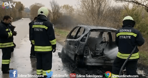 YANAN OTOMOBİLİ BIRAKIP KAÇTI