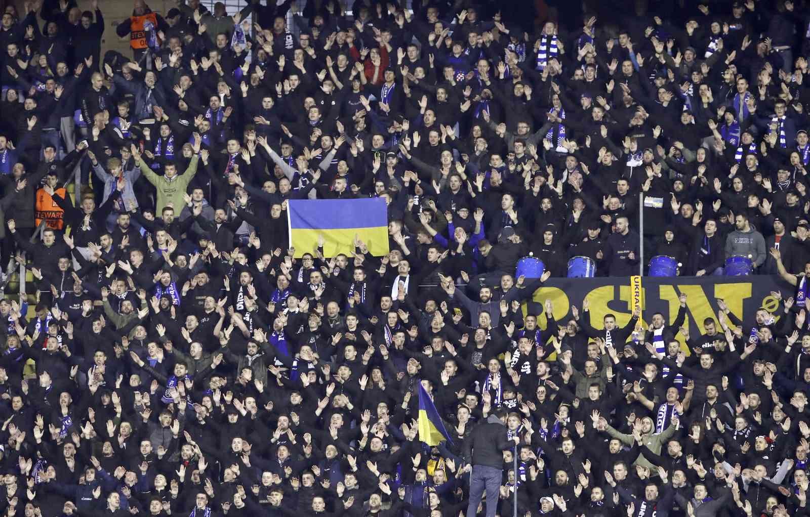 Rusya ile Ukrayna arasında yaşanan savaş dün gece oynanan Avrupa maçlarında da yankı buldu. Futbolcular birlikte ‘Savaşa Hayır’ mesajı verdi ...