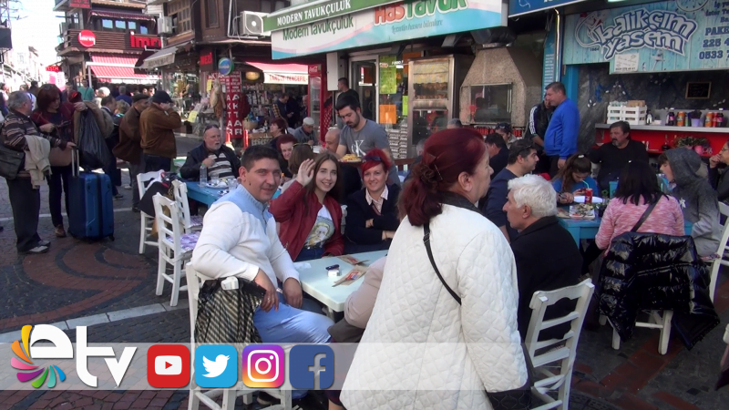 YUNAN VE BULGARLARIN BALIK EKMEK KEYFİ