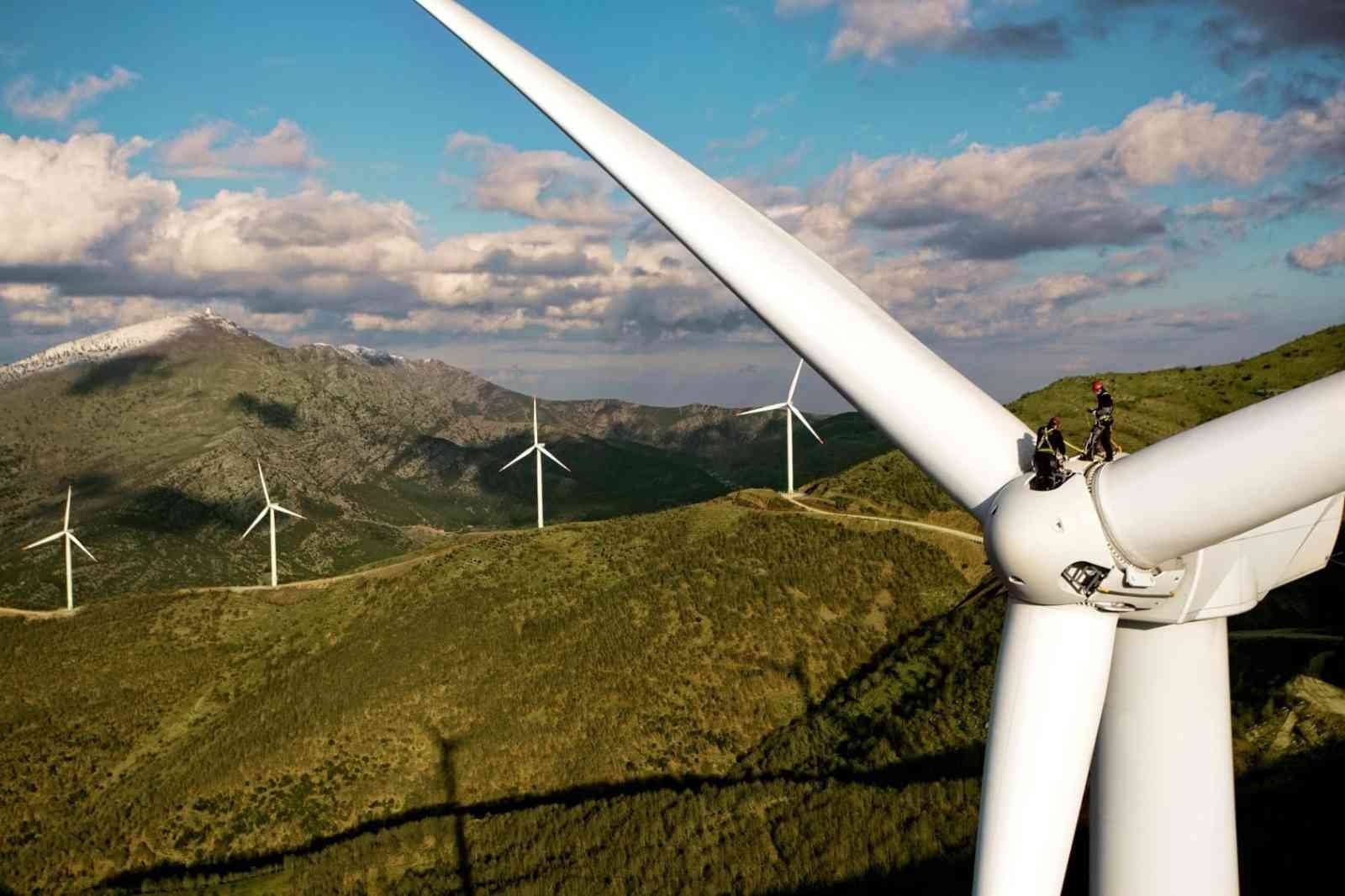 Zorlu Enerji’nin Ar-Ge projesine AB’den hibe desteği Zorlu Enerji, UFUK Avrupa (Horizon Europe) programı kapsamında kompozit malzemelerin geri dönüşüme kazandırılması amacıyla oluşturulan JIDEP ...