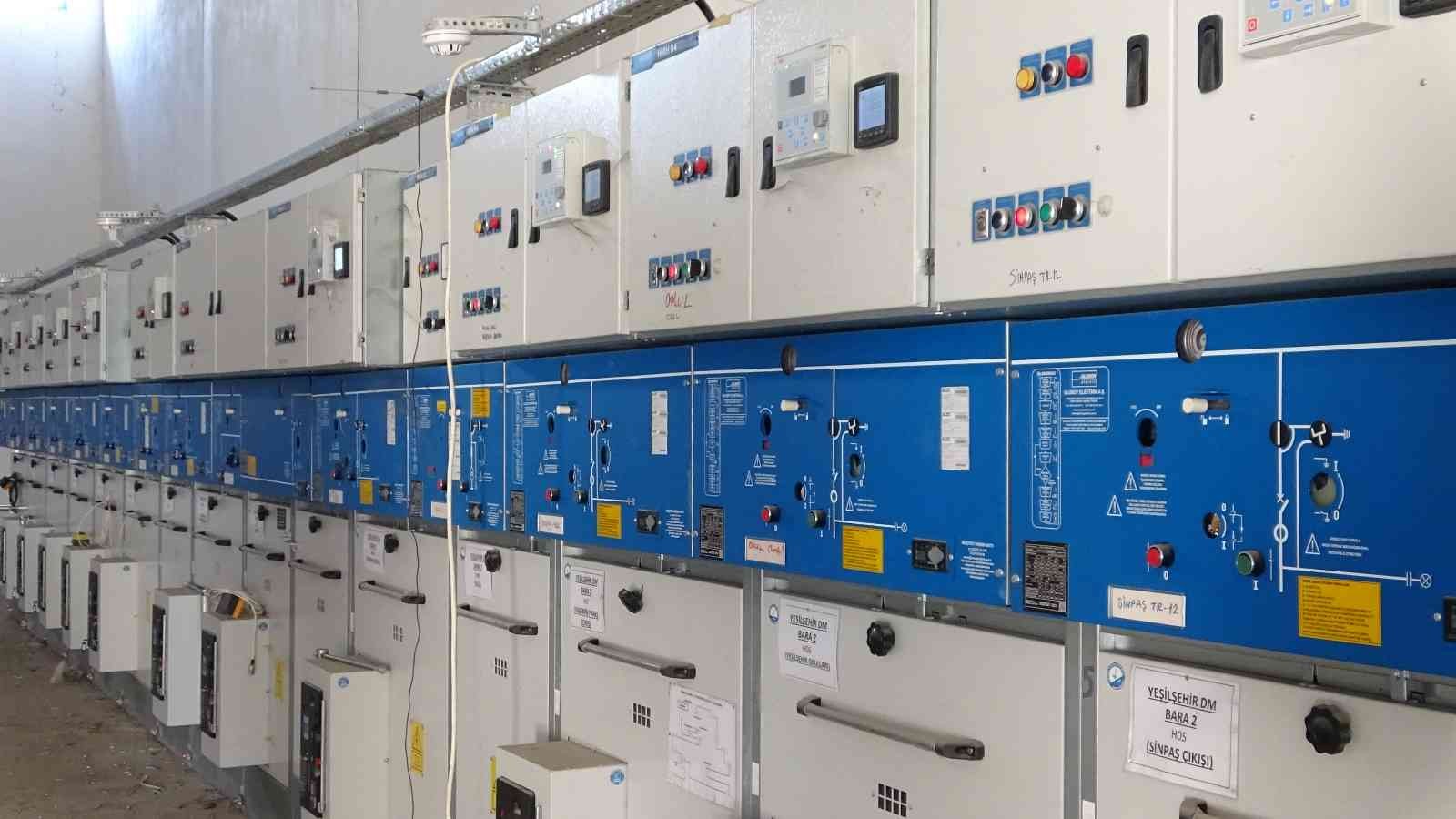 13 bin 750 kilometrelik enerji bakımı Güney Marmara’da elektrik dağıtım hizmeti veren Uludağ Elektrik Dağıtım A.Ş. (UEDAŞ), bölgesinde gerçekleştirdiği planlı bakım çalışmalarıyla ...