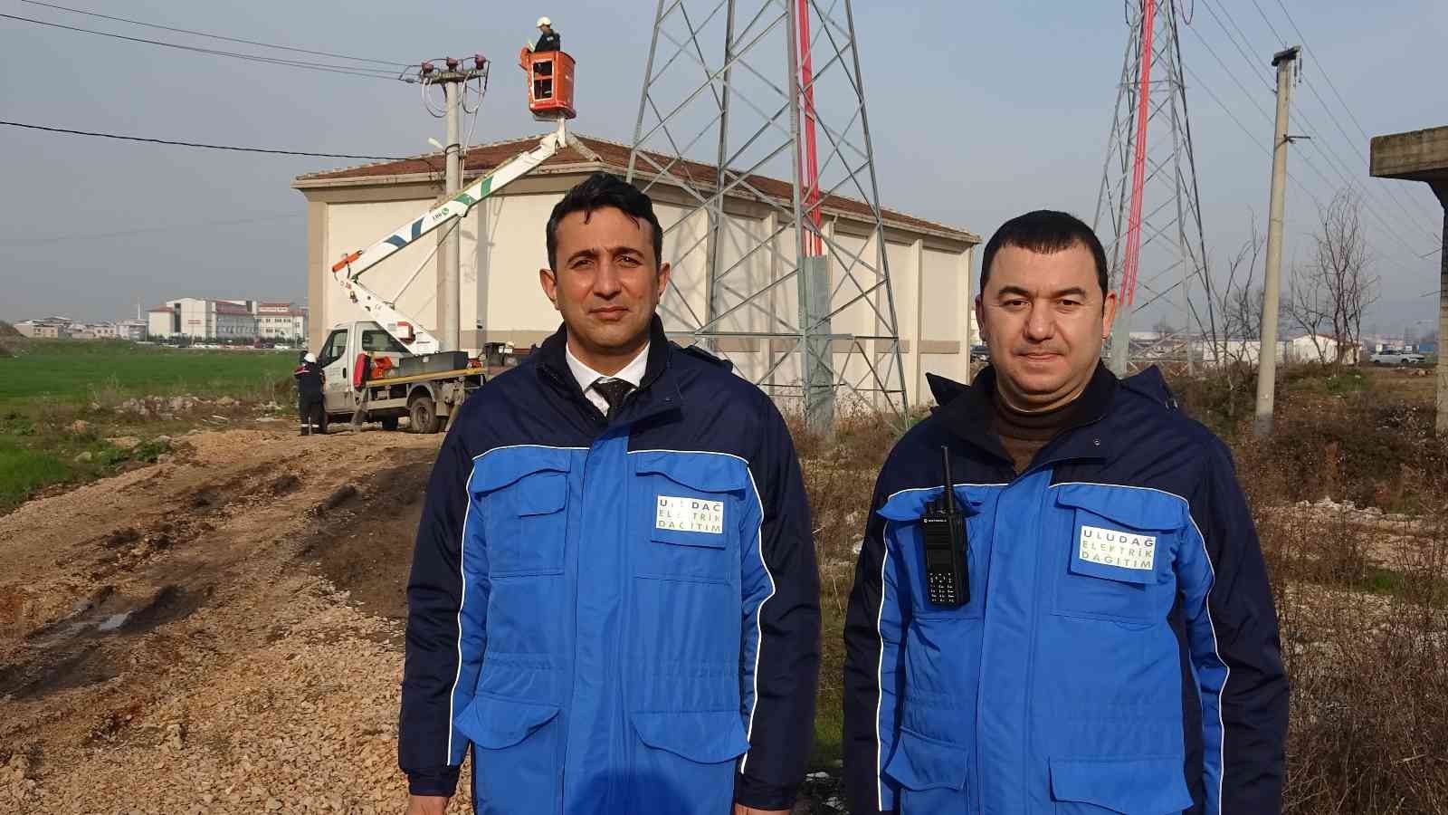 13 bin 750 kilometrelik enerji bakımı Güney Marmara’da elektrik dağıtım hizmeti veren Uludağ Elektrik Dağıtım A.Ş. (UEDAŞ), bölgesinde gerçekleştirdiği planlı bakım çalışmalarıyla ...