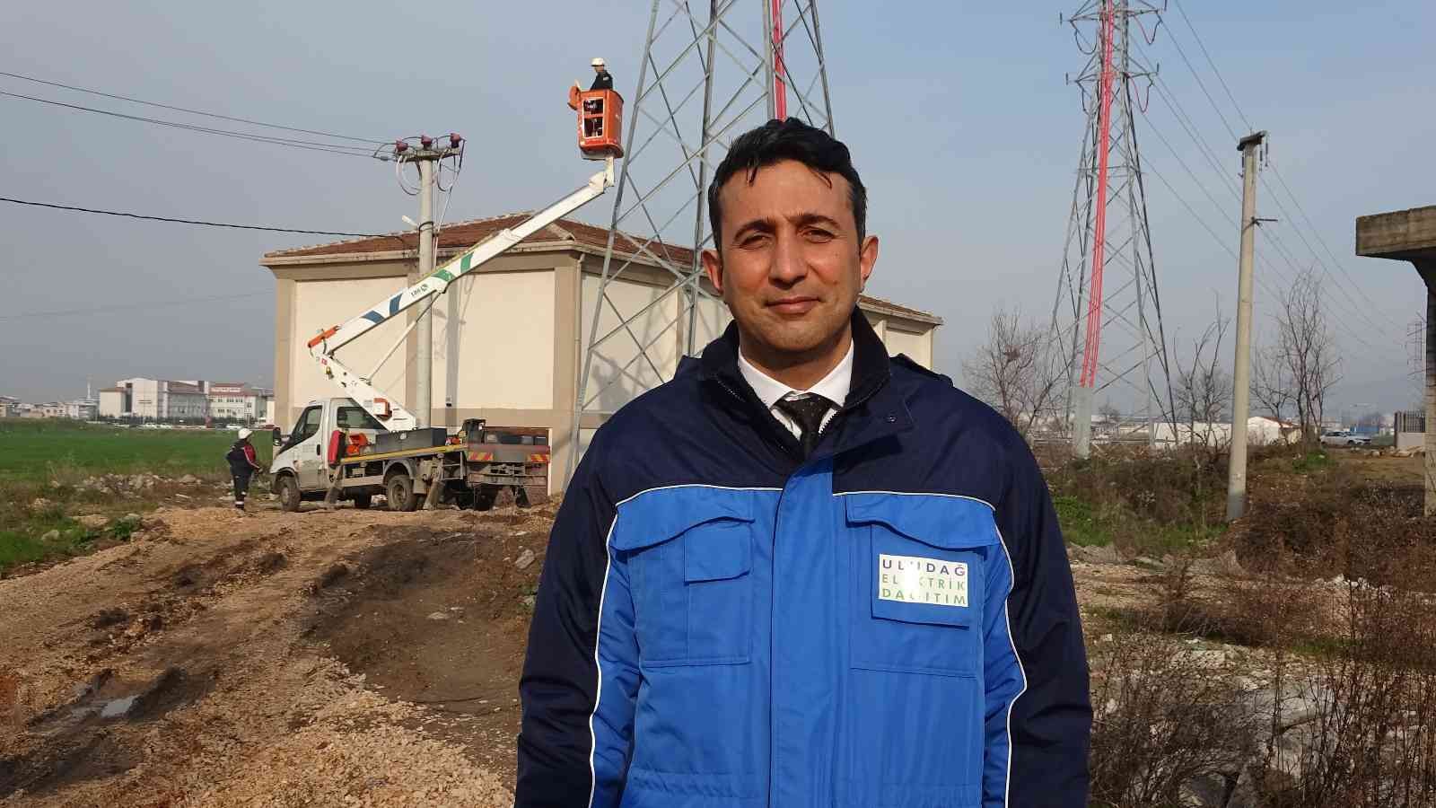 13 bin 750 kilometrelik enerji bakımı Güney Marmara’da elektrik dağıtım hizmeti veren Uludağ Elektrik Dağıtım A.Ş. (UEDAŞ), bölgesinde gerçekleştirdiği planlı bakım çalışmalarıyla ...