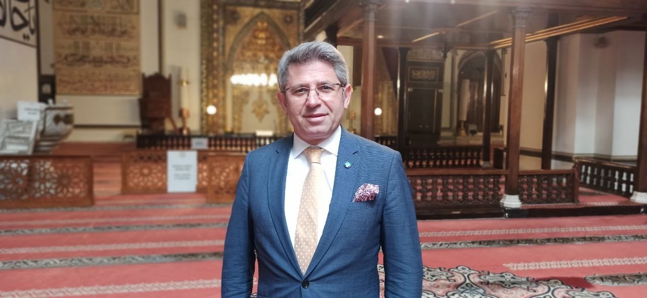 623 yıllık Ulu Cami’ye Ramazan mahyası asıldı İslamiyetin en büyük 5 mabedi arasında gösterilen 623 yıllık Bursa Ulu Cami’ye Ramazan mahyası asılmaya başlandı. Bu yıl iman, istikamet ve ...