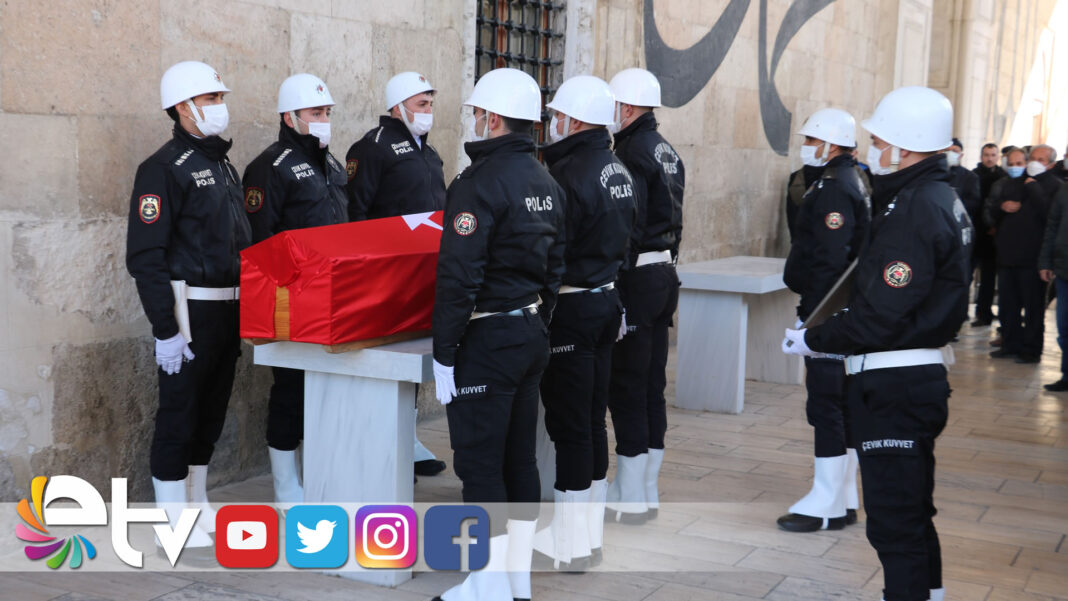 EMEKLİ POLİS TÖRENLE DEFNEDİLDİ