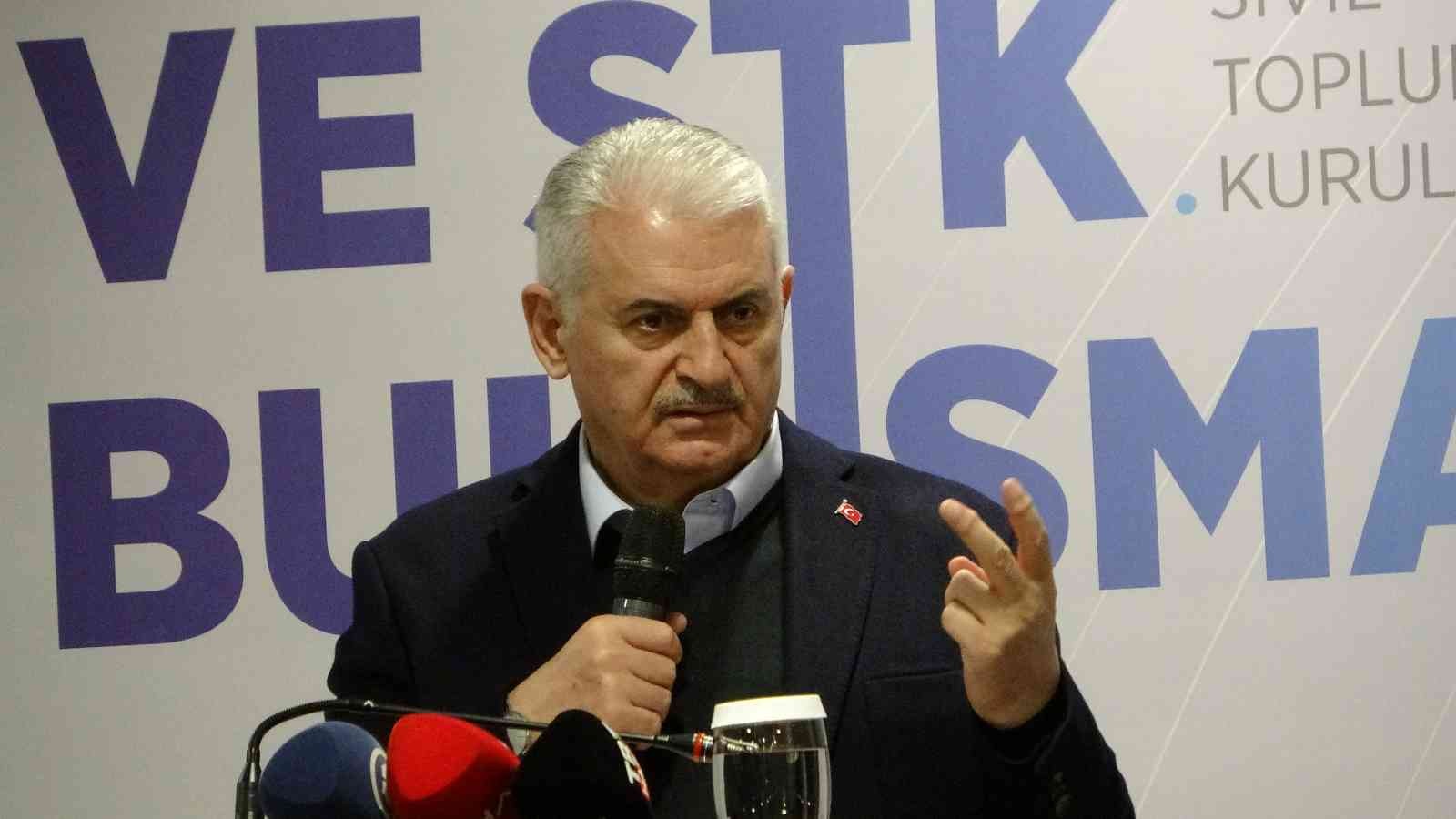 AK Parti Genel Başkan Vekili Binali Yıldırım Çorlu’da Adalet ve Kalkınma Partisi (AK Parti) Genel Başkan Vekili Binali Yıldırım, partisinin Tekirdağ İl Başkanlığı’nca Çorlu’da düzenlenen toplantıda ...