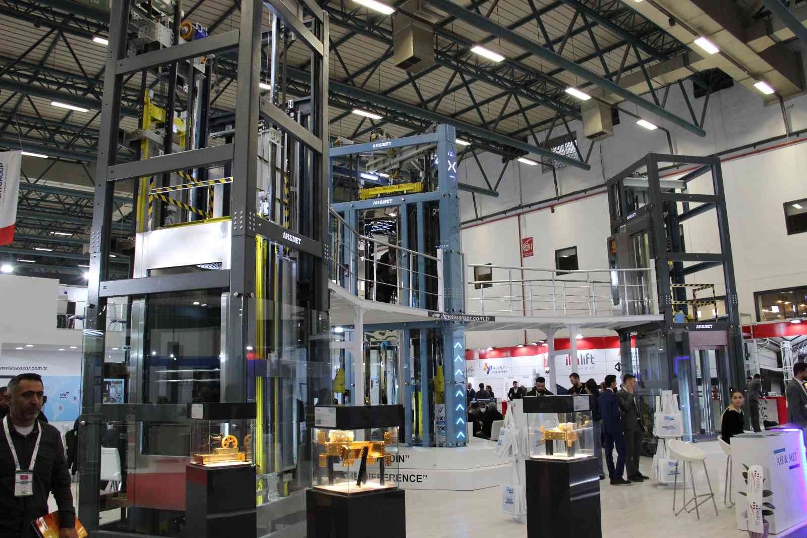 Dünya Asansör Endüstrisi’ni İstanbul’da buluşturan Uluslararası Asansör İstanbul Fuarı 17’nci kez kapılarını açtı. Fuarda akıllı asansörlerin ...