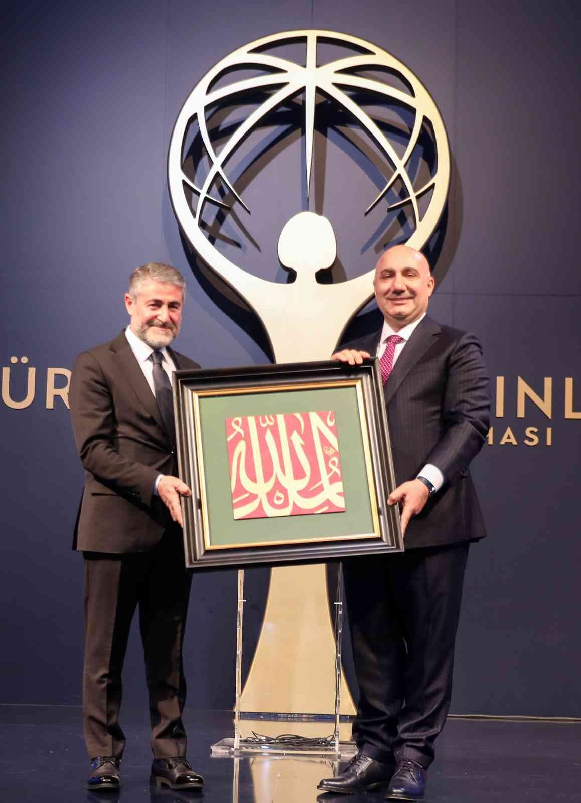 Bakan Nebati: "Türkiye tarım ülkesi, Temmuz’a kadar Ayçiçek yağımız var" Hazine ve Maliye Bakanı Nureddin Nebati, "Dünyadaki gıda fiyatlarının yükselmesinden kaynaklı olarak yalan yanlış haberlerle hiçbir şekilde ...