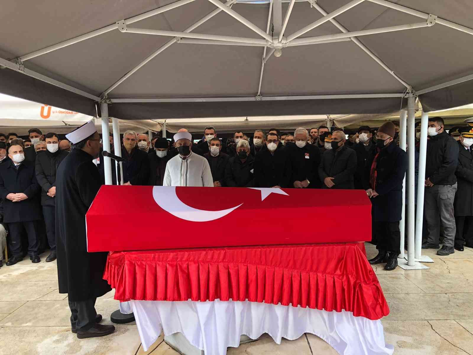 Şanlıurfa’da ’dur’ ihtarına uymayarak kaçan otomobildeki şüphelinin açtığı ateş sonucunda şehit olan Komiser Yardımcısı Abdullah Yasir Binici ...