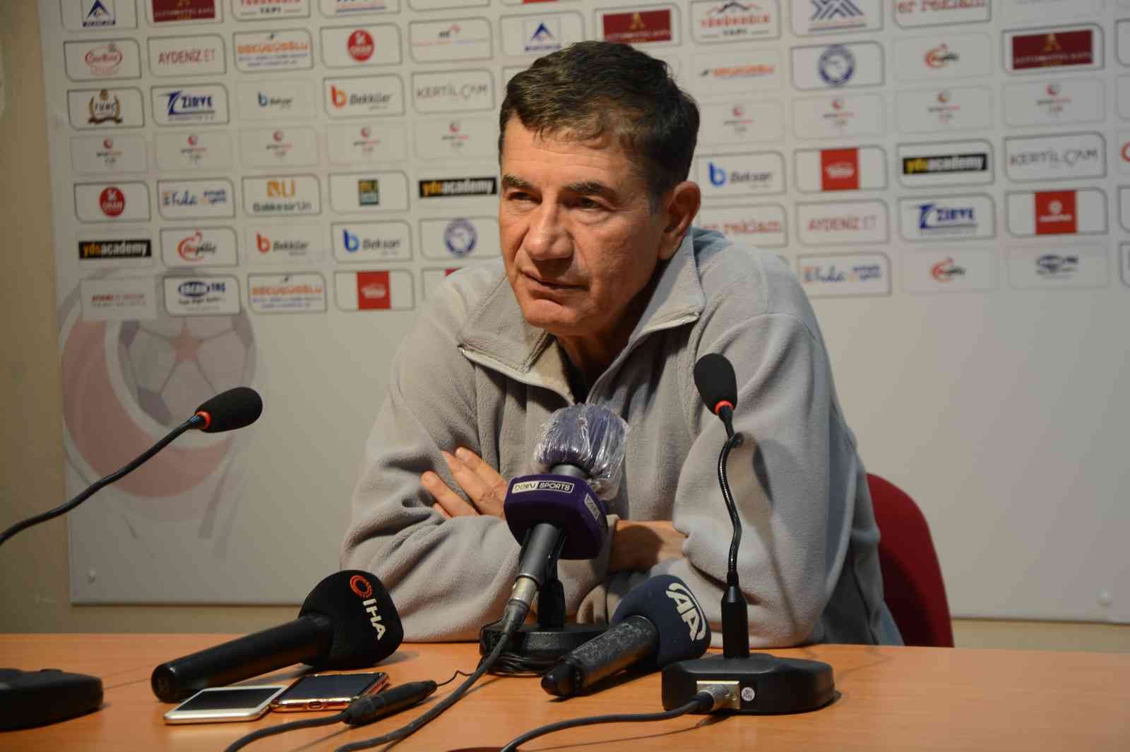 Balıkesirspor - Denizlispor maçının ardından Spor Toto 1. Lig’in 28. haftasında Balıkesirspor sahasında Denizlispor’a 1-0 mağlup oldu. Maçın ardından her iki takımın teknik direktörü ...