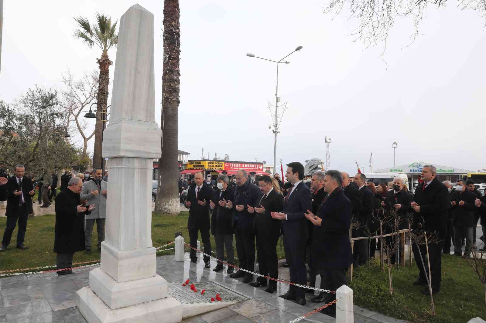 Başkan Türkyılmaz’dan şehit ailelerine vefa 18 Mart Çanakkale Deniz Zaferi ve Şehitleri Anma Günü’nün 107. yıl dönümünde Mudanya’da tören düzenlendi. Belediye Başkanı Hayri Türkyılmaz ...