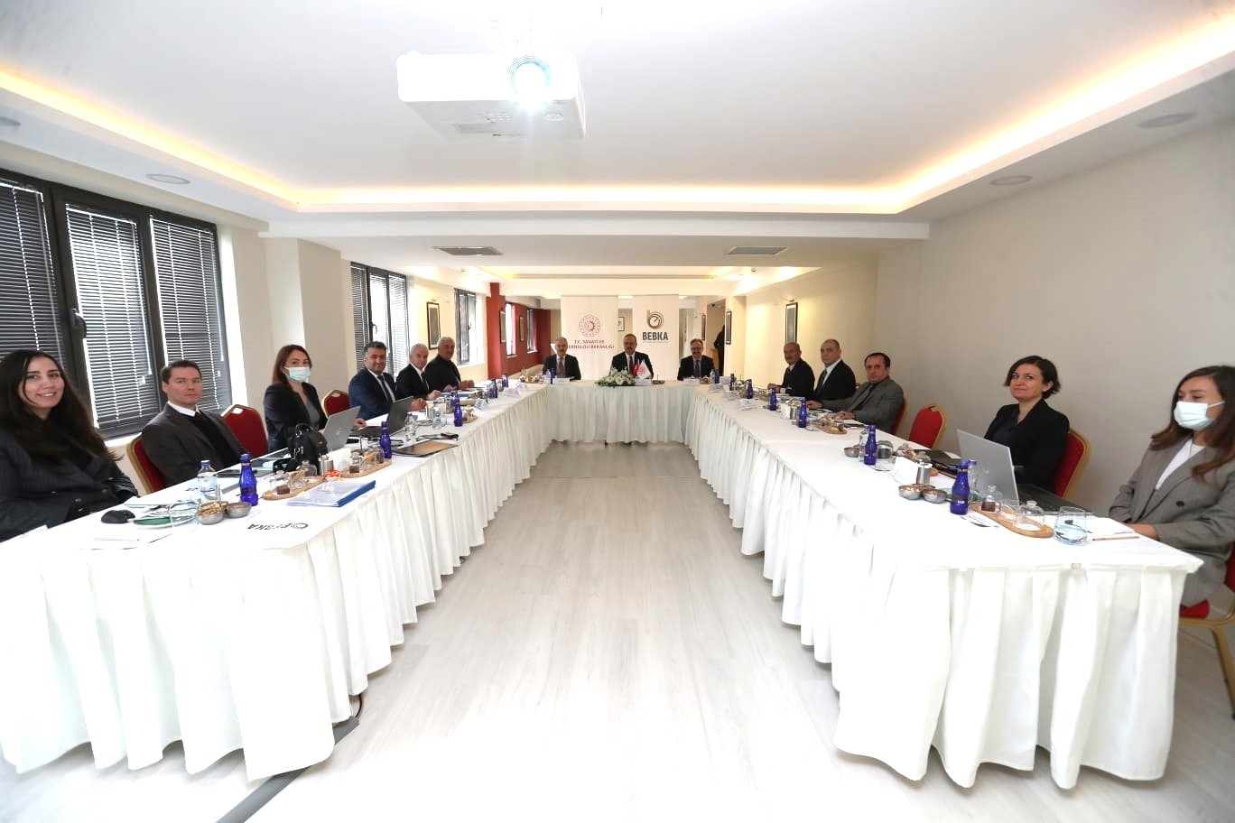 BEBKA’nın faaliyet raporu onaylandı BEBKA’nın Mart ayı Yönetim Kurulu toplantısı, Bursa Valisi ve BEBKA Yönetim Kurulu Dönem Başkanı Yakup Canbolat başkanlığında Eskişehir’de ...