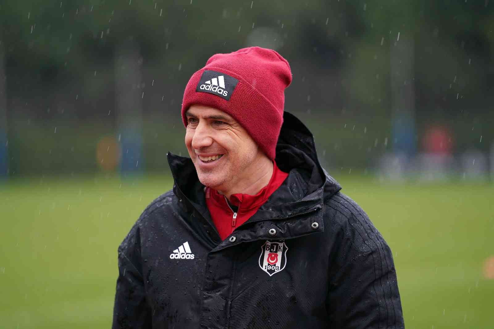 Beşiktaş, Kayserispor maçına hazırlanıyor Beşiktaş, Ziraat Türkiye Kupası Çeyrek Finali’nde Kayserispor ile oynayacağı maçın hazırlıklarına sabah saatlerinde yaptığı çalışmayla devam etti ...