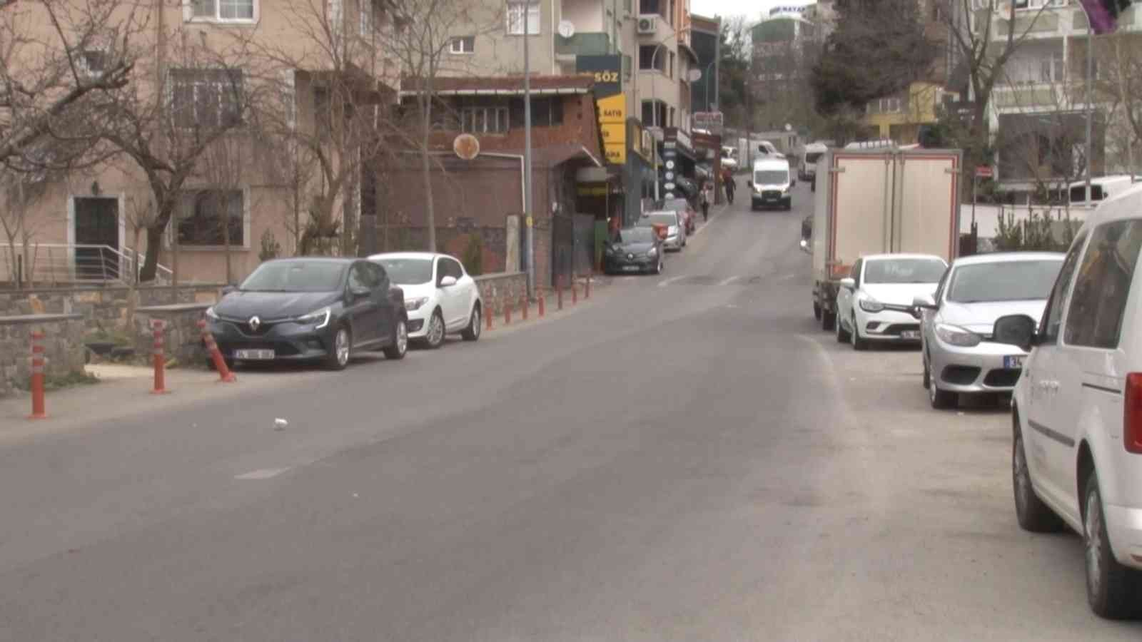 Beykoz’da kafede silahlı infaz kamerada Beykoz’da bir vatandaş kafede oturduğu esnada husumetli olduğu kişi tarafından silahlı saldırıya uğradı. Yaşanan korku dolu dakikalar güvenlik ...