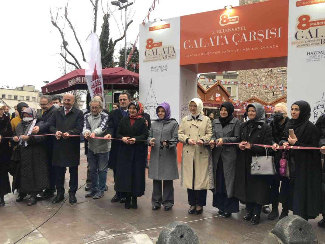 beyoglunda-8-mart-galata-carsisi-acildi-IxrsVgPr.jpg