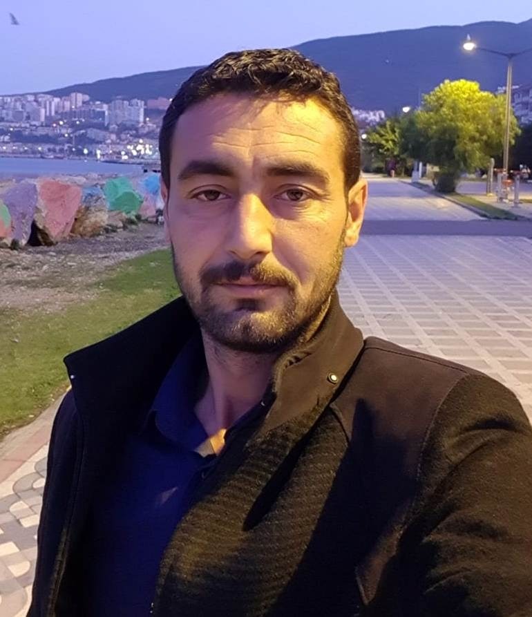 ’Borsacıyım’ dedi, beş kişiyi yüzbinlerce lira dolandırdı Kendini borsacı ve hayırsever iş adamı olarak tanıtan Osman Ç. Gemlik’te 3 kişiyi, Orhangazi’de de iki kişiyi dolandırdığı şüphesi ile suç ortağı ...