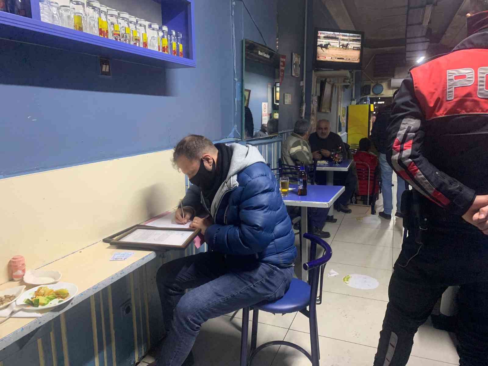 Bursa’da ’’Kıskaç 1’’ uygulaması Bursa’da polis ekipleri il genelinde ’’Kıskaç 1’’ uygulaması yaptı. Uygulamada 223 kişinin Genel Bilgi Toplama (GBT) sorgusu yapılırken 14 işyeri ...