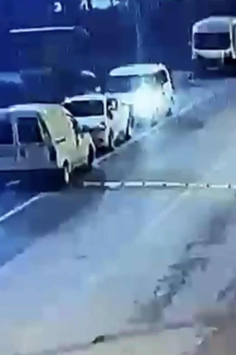 Bursa’da mazgal ve rögar kapağı hırsızları yakayı ele verdi Bursa’da farklı zamanlarda mazgal ve rögar kapağı çalan iki hırsız yakayı ele verdi. Operasyon sonrası hurdacıda gözaltına alındı. Bursa’nın ...